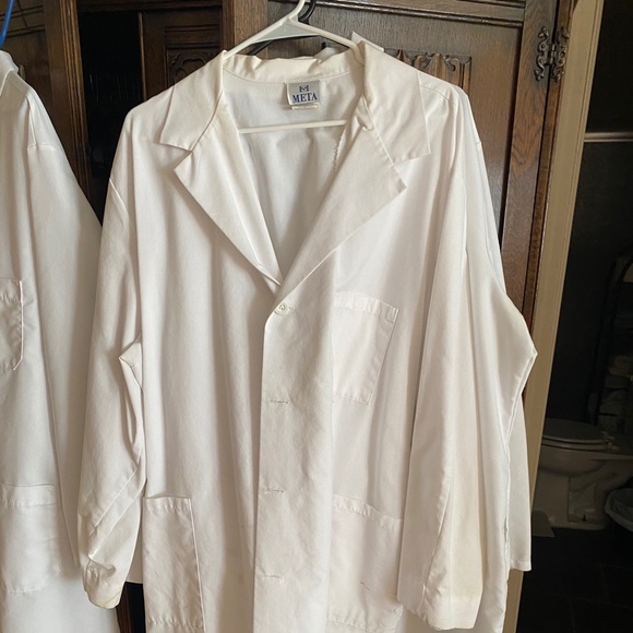 Lab coats - Picture 2 of 2